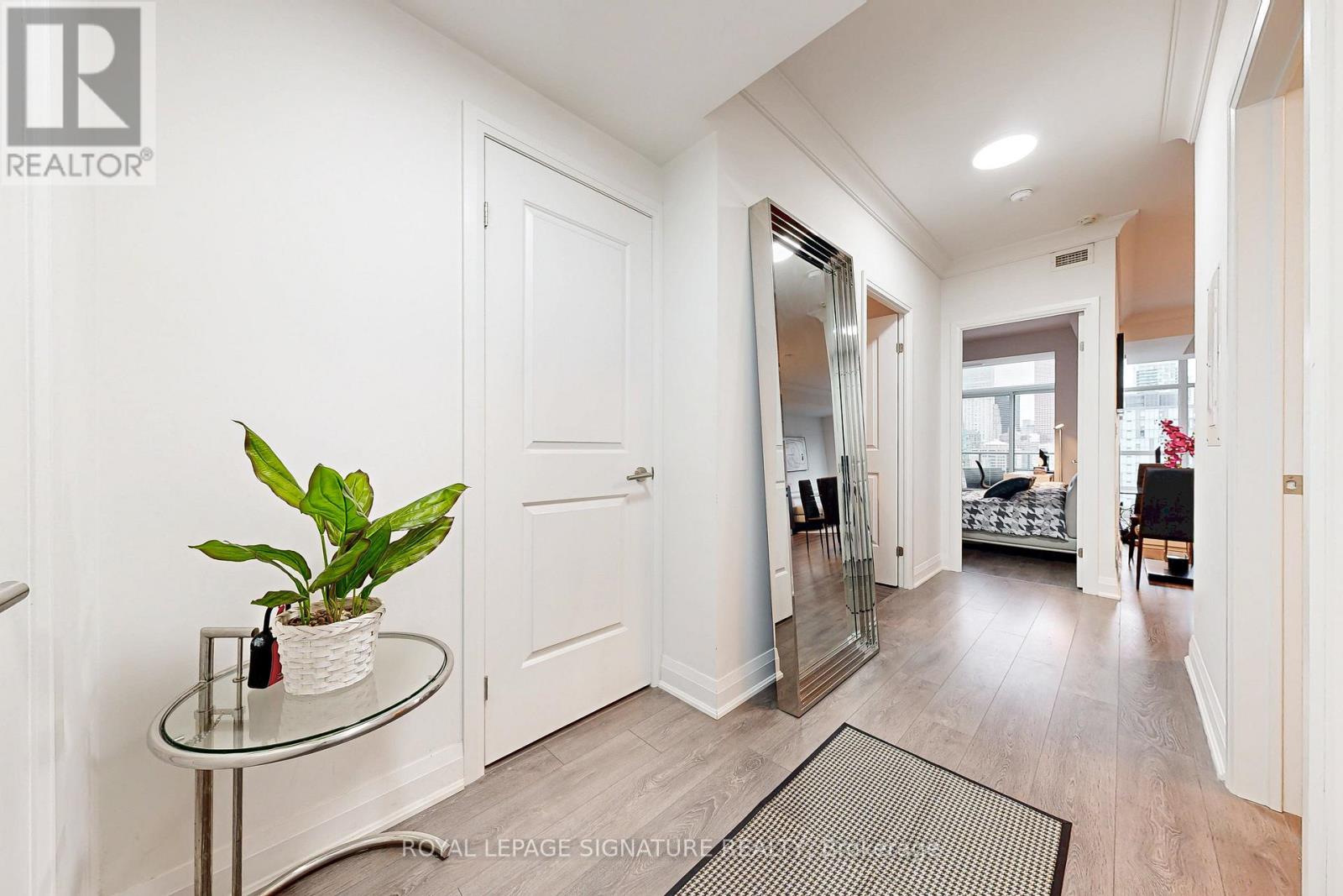 Photo 3 of Ph 11 400 Adelaide Street E, Toronto ON