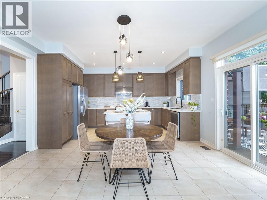 Photo 15 of 19 Mcknight Avenue, Waterdown ON