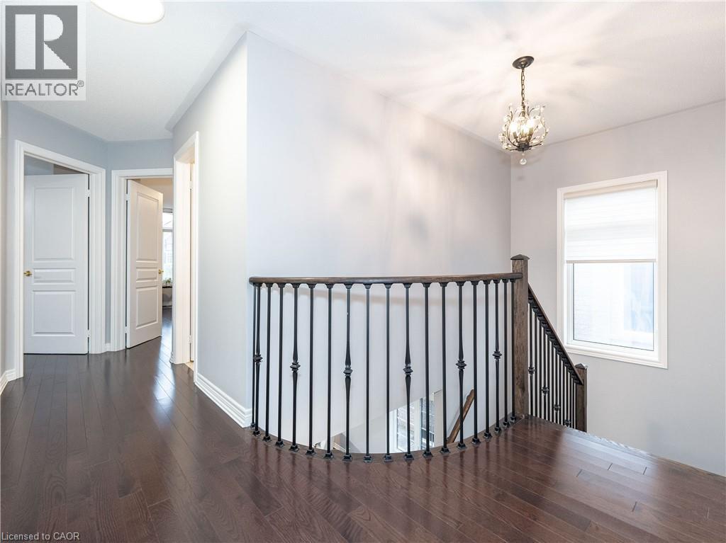 Photo 36 of 19 Mcknight Avenue, Waterdown ON