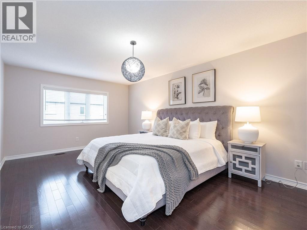 Photo 14 of 19 Mcknight Avenue, Waterdown ON