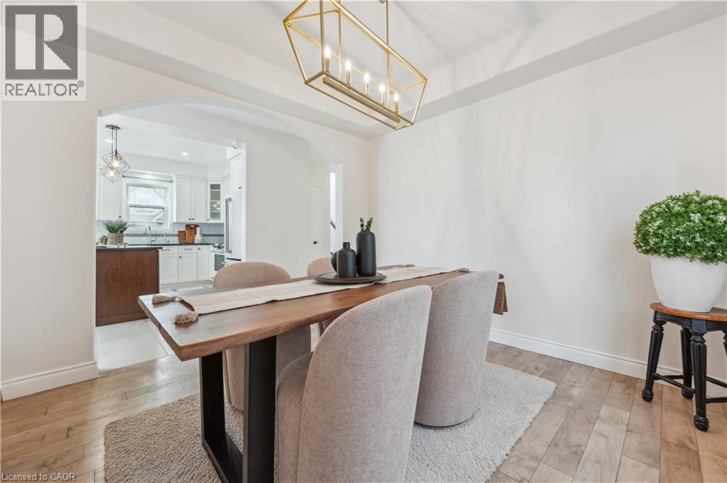 Photo 18 of 450 Applegate Court, Waterloo ON