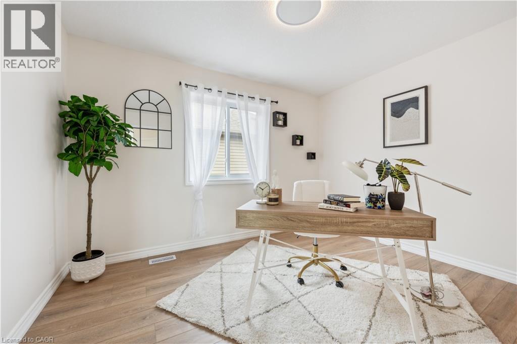 Photo 28 of 450 Applegate Court, Waterloo ON