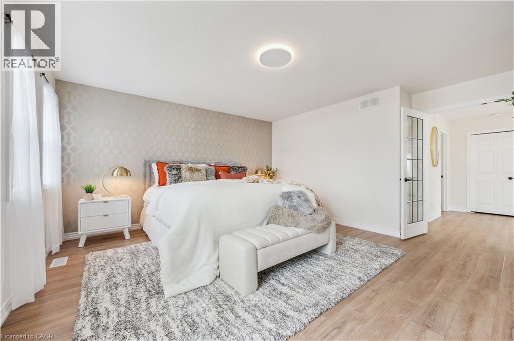 Photo 29 of 450 Applegate Court, Waterloo ON