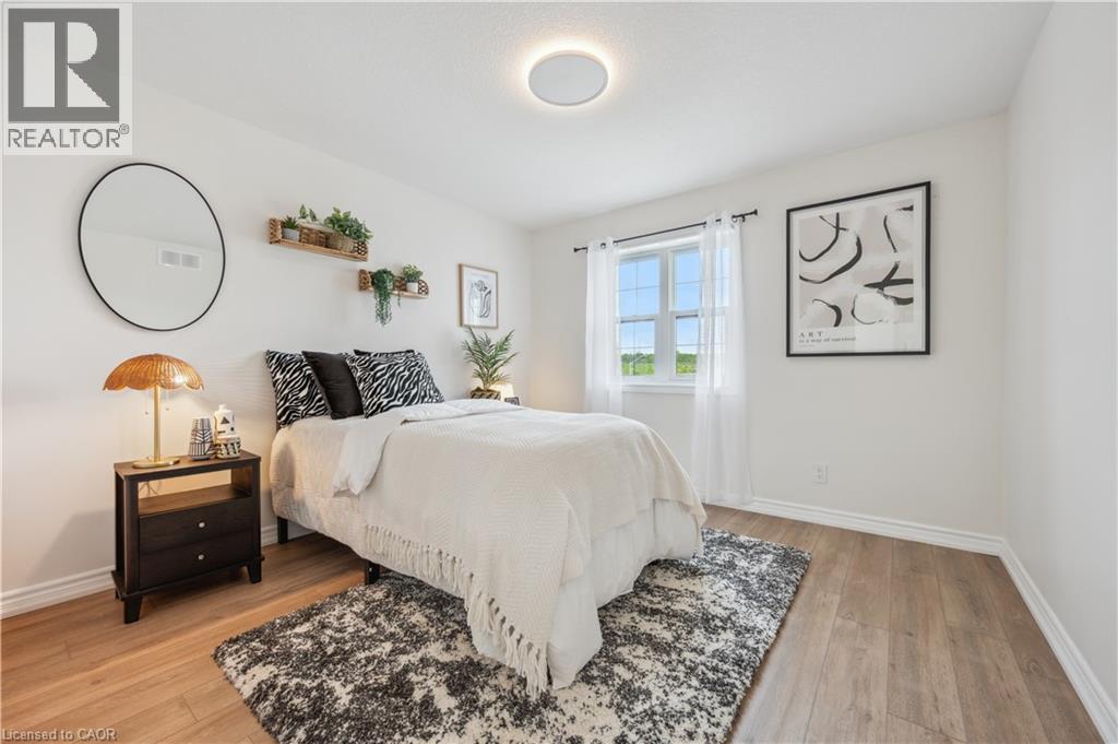 Photo 33 of 450 Applegate Court, Waterloo ON