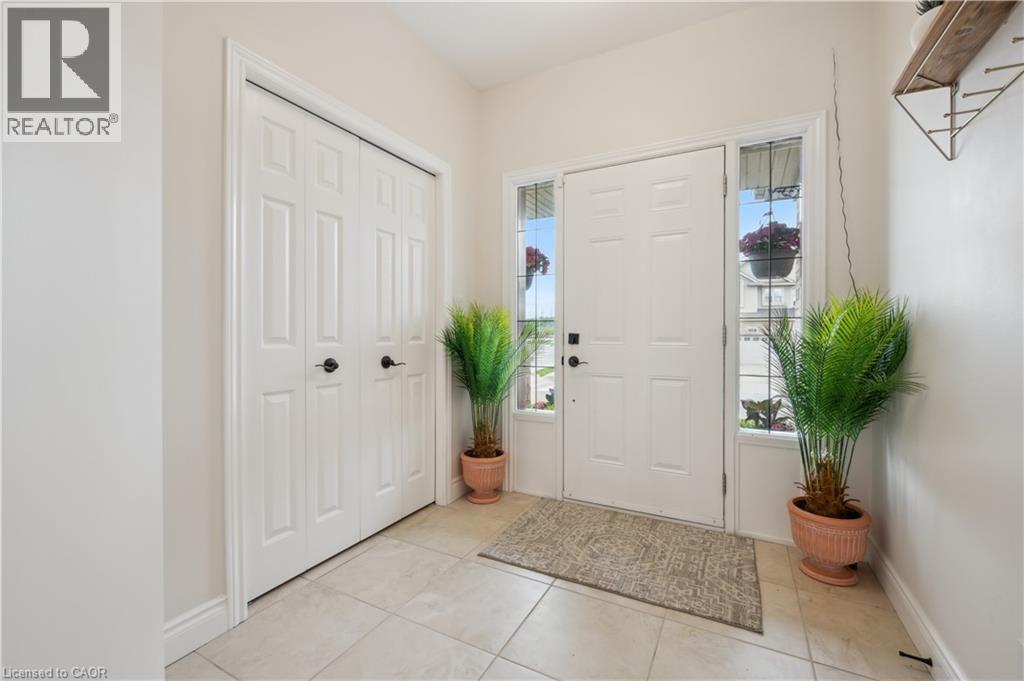 Photo 5 of 450 Applegate Court, Waterloo ON