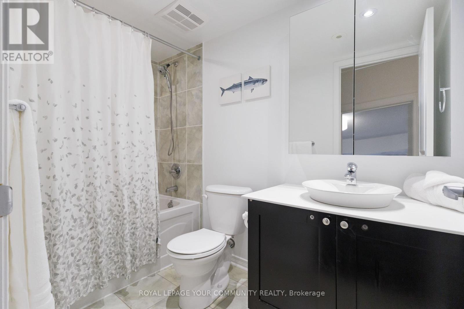 Photo 20 of 8 11 Frances Loring Lane, Toronto ON