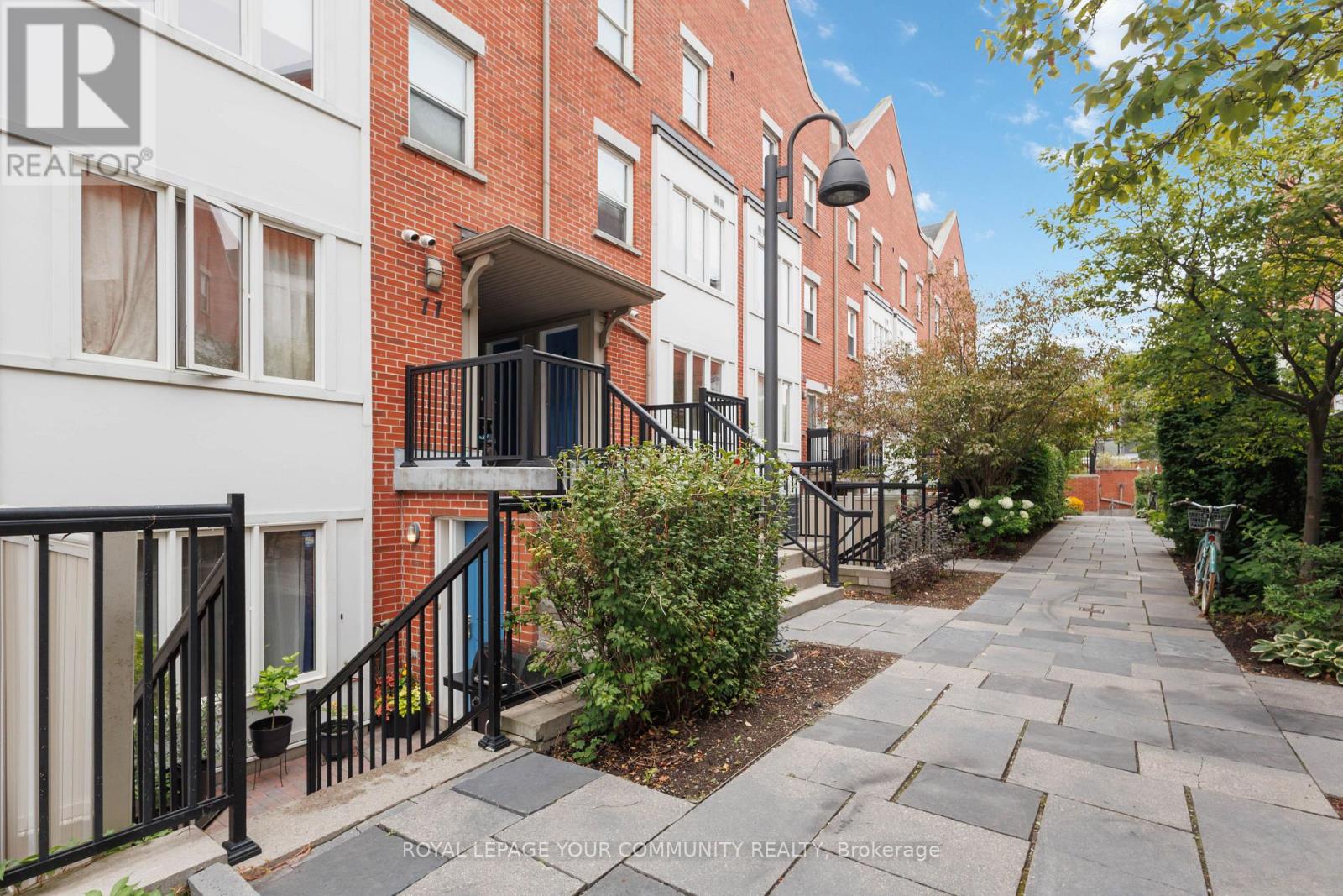 Photo 26 of 8 11 Frances Loring Lane, Toronto ON