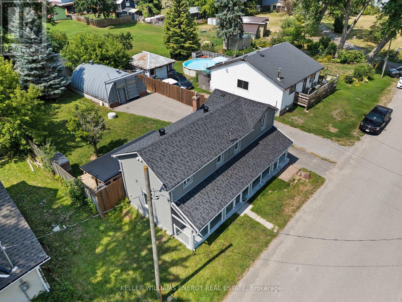 Photo 36 of 30 Pier Street, Scugog ON