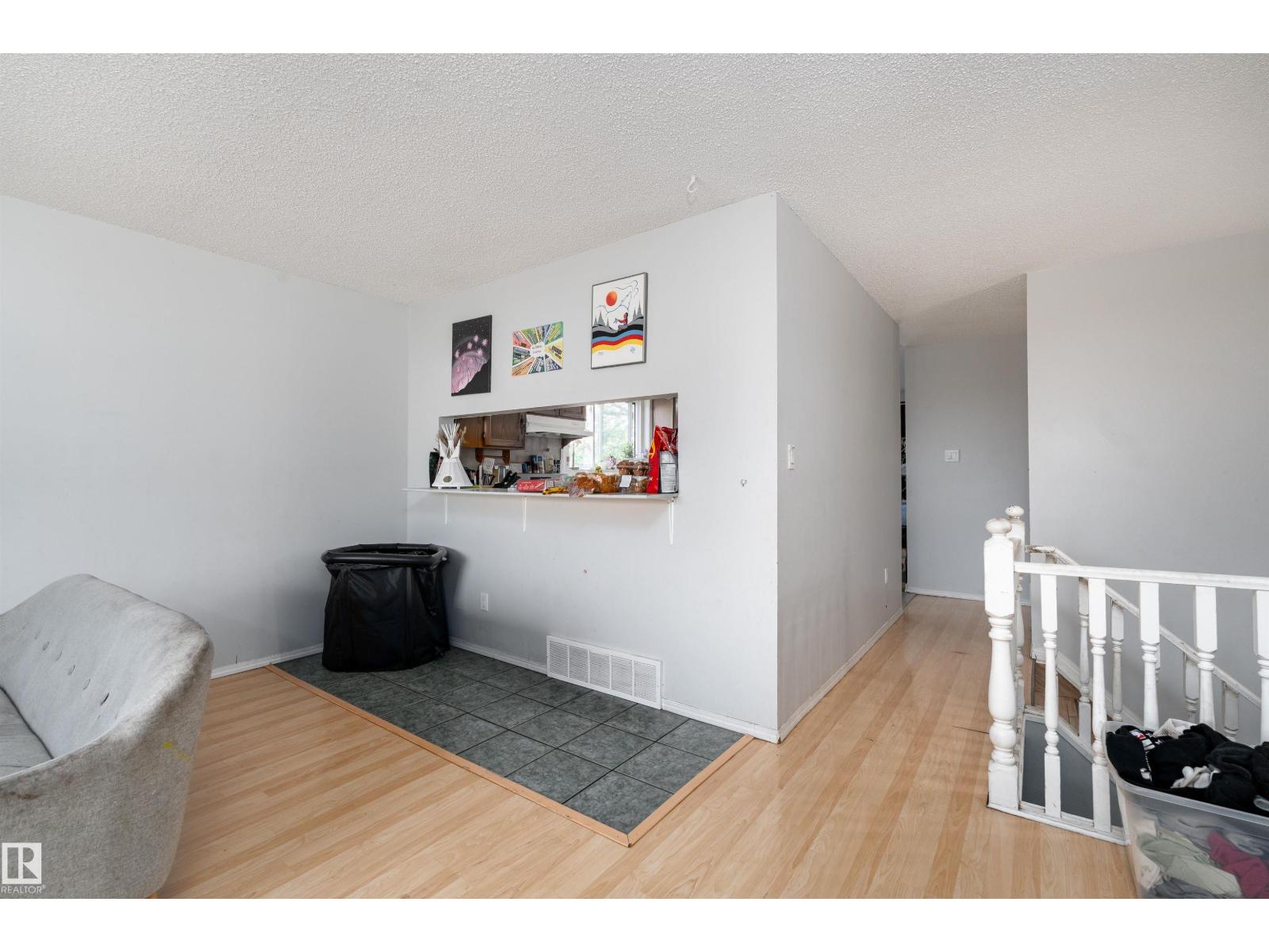 Photo 4 of 1131 35 A St Nw, Edmonton AB
