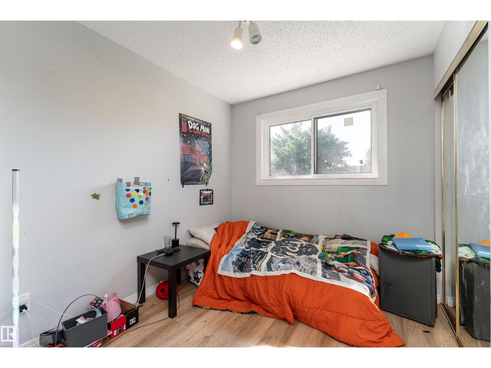 Photo 12 of 1131 35 A St Nw, Edmonton AB
