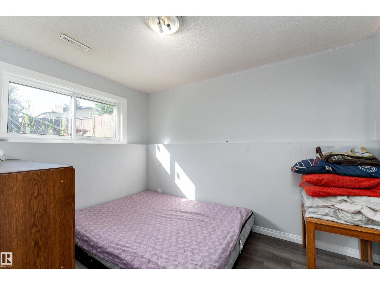 Photo 28 of 1131 35 A St Nw, Edmonton AB