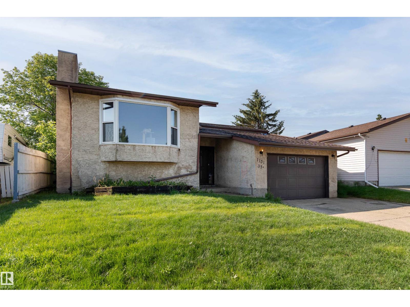 Photo 41 of 1131 35 A St Nw, Edmonton AB