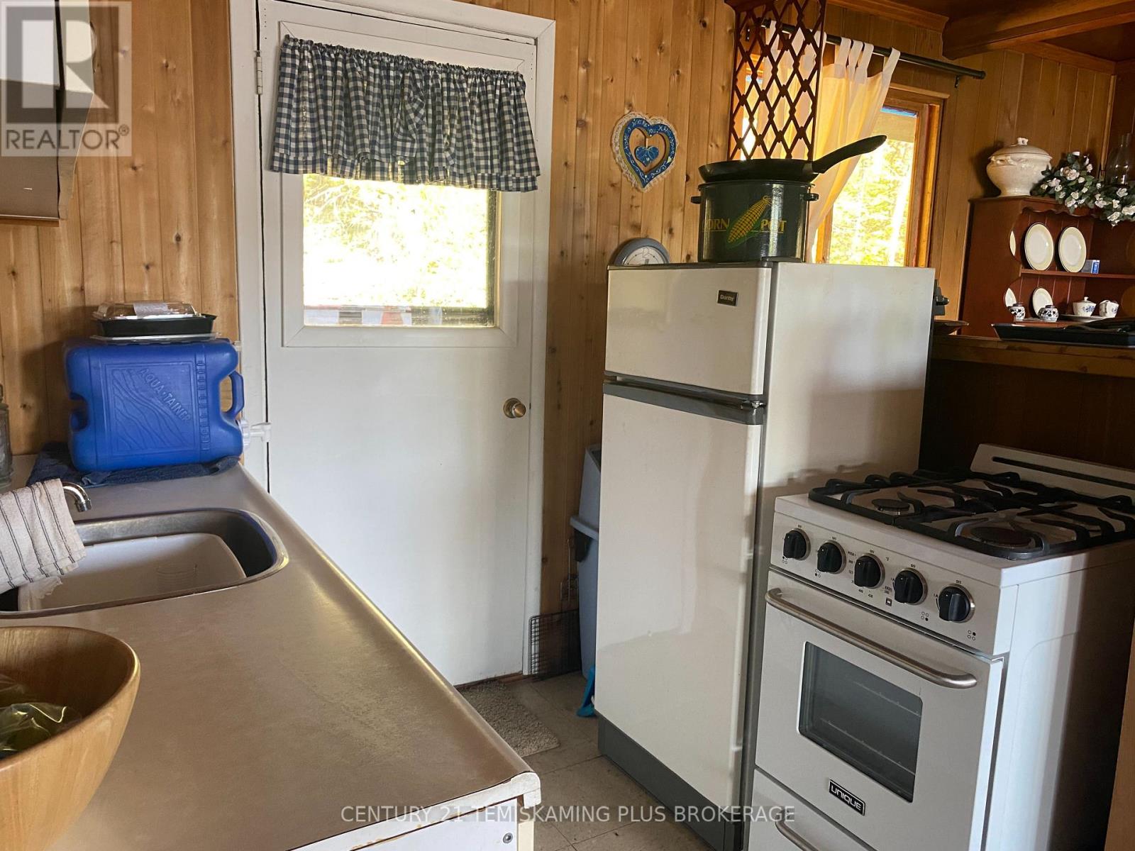 Photo 25 of 277 Net Creek Road, Temagami ON