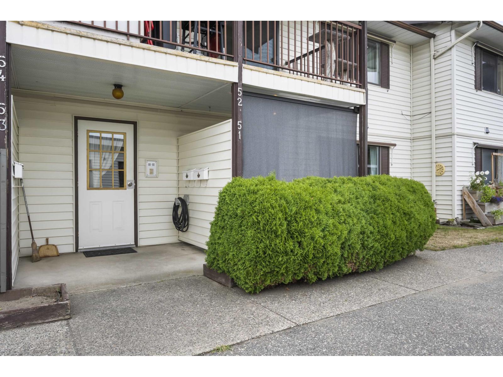 Photo 2 of 51 7455 Huron Street Sardis West Vedder, Chilliwack BC