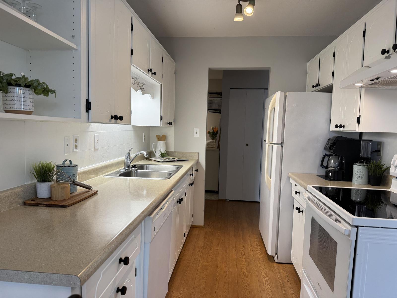 Photo 10 of 51 7455 Huron Street Sardis West Vedder, Chilliwack BC