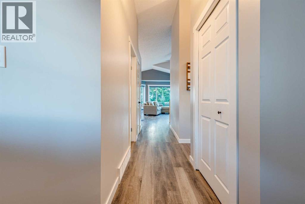 Photo 4 of 214 Bradford Crescent Se, Three Hills AB