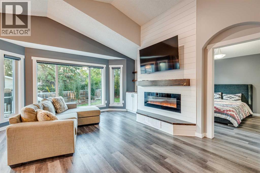 Photo 15 of 214 Bradford Crescent Se, Three Hills AB
