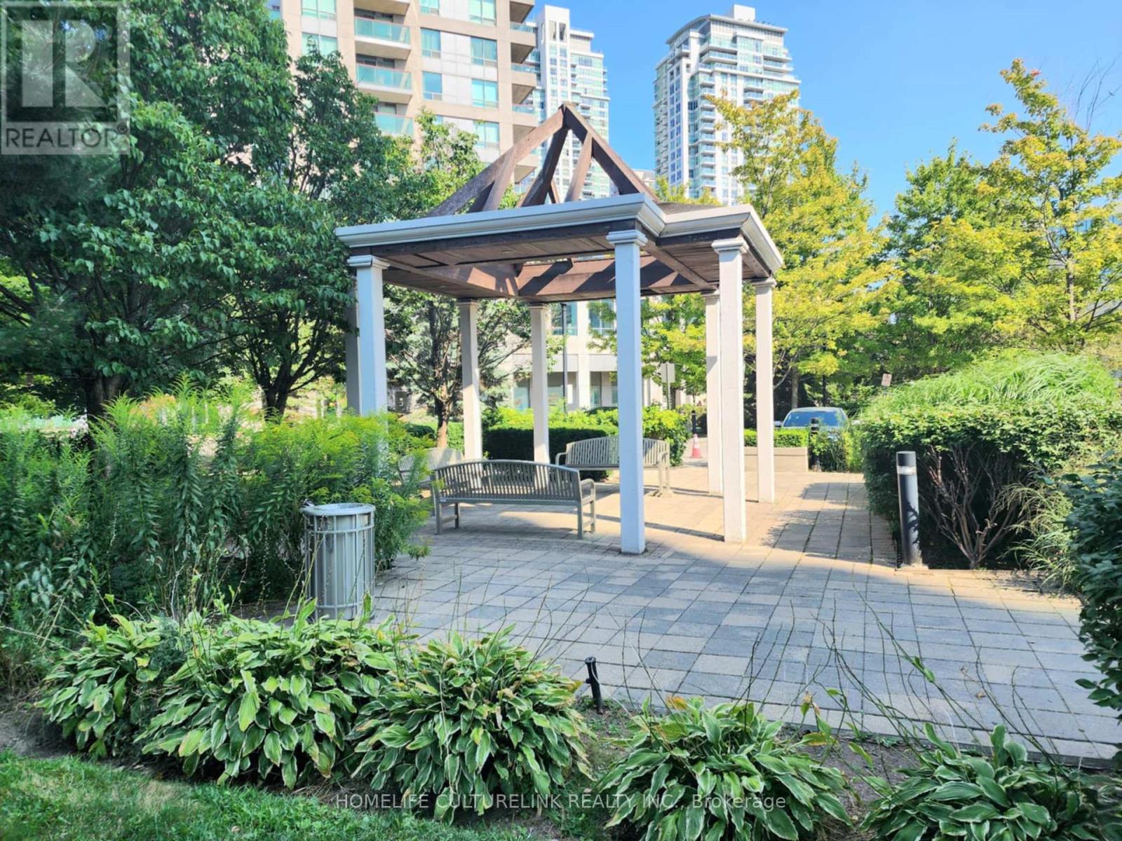 Photo 3 of 305 50 Brian Harrison Way, Toronto ON