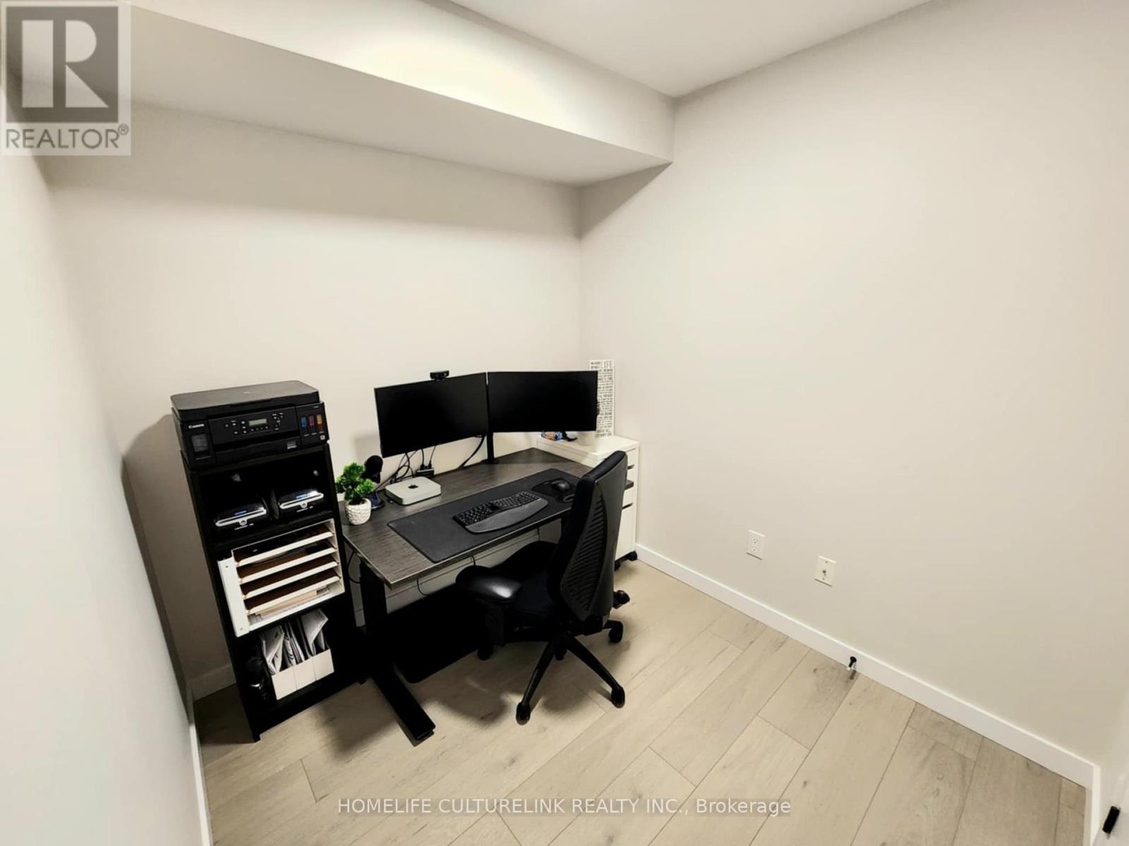 Photo 17 of 305 50 Brian Harrison Way, Toronto ON