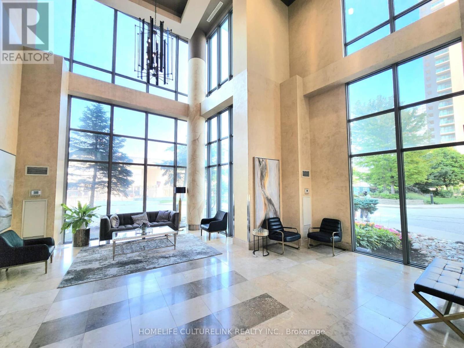 Photo 4 of 305 50 Brian Harrison Way, Toronto ON