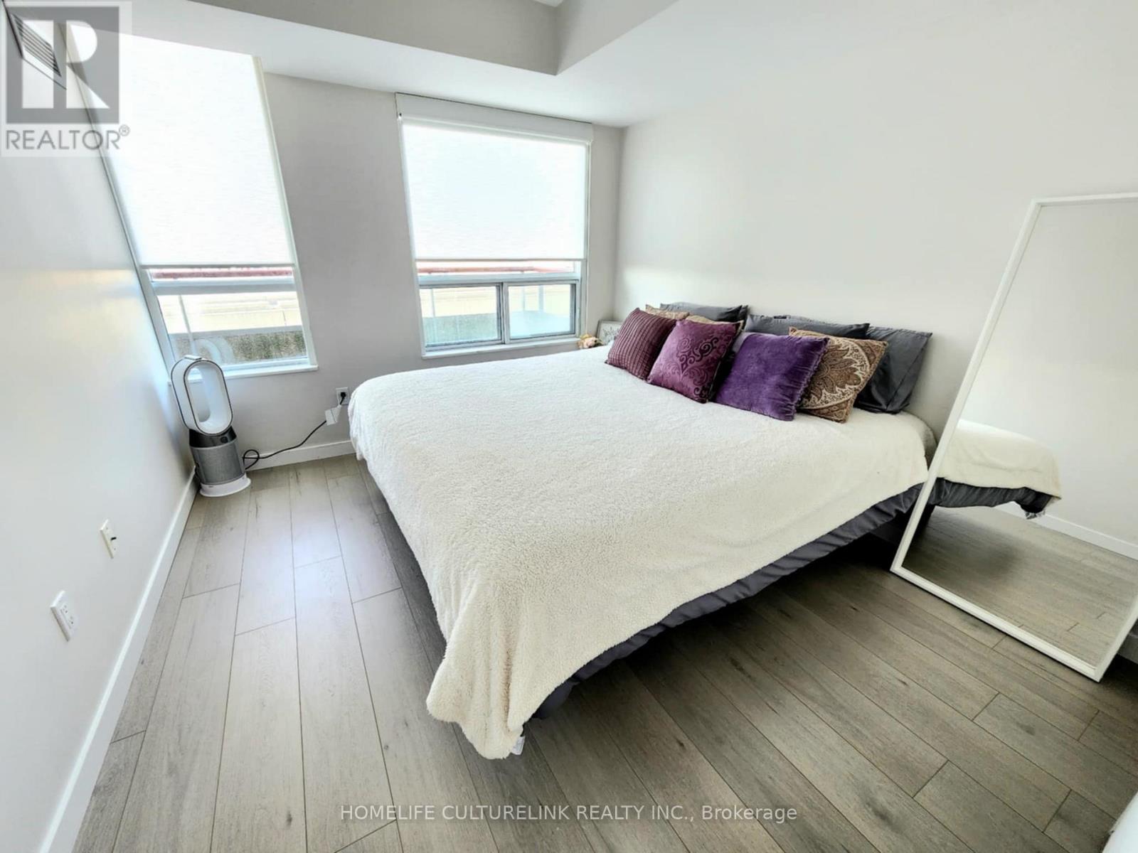 Photo 14 of 305 50 Brian Harrison Way, Toronto ON