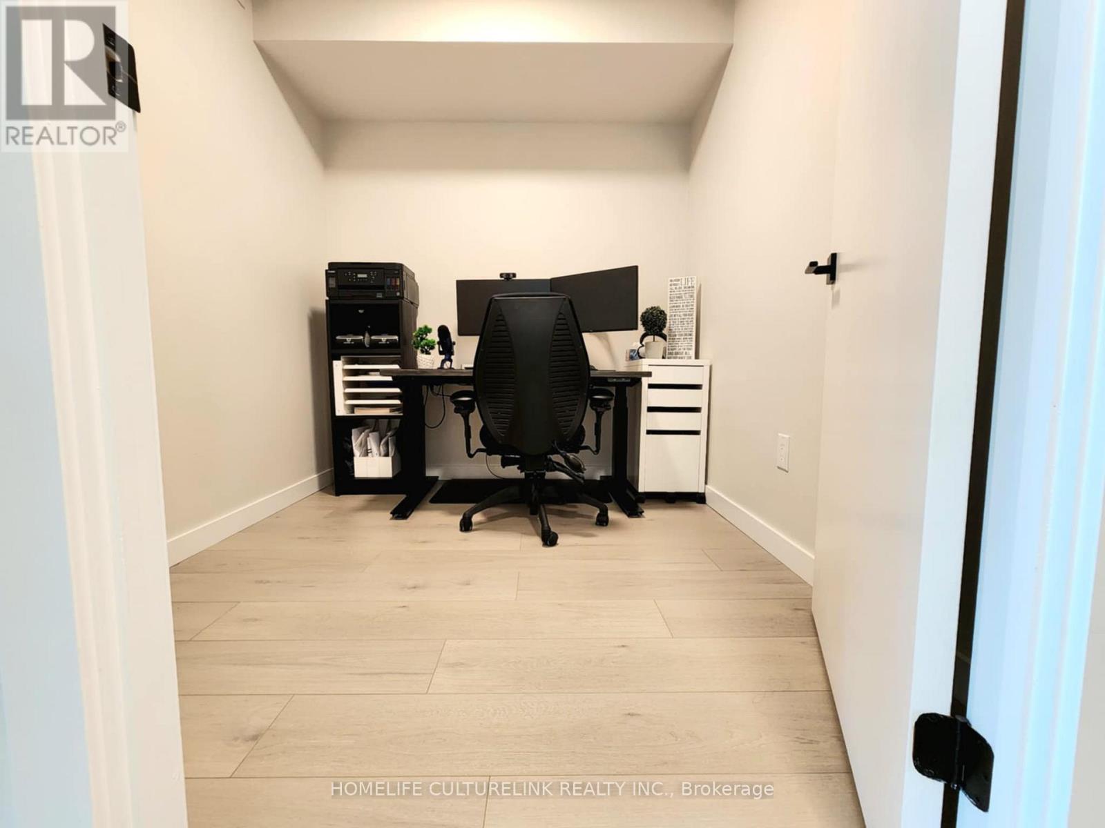 Photo 16 of 305 50 Brian Harrison Way, Toronto ON