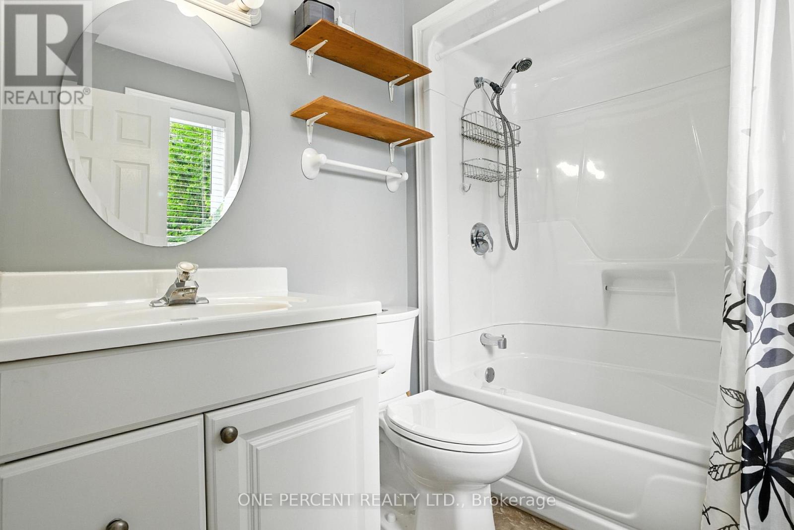 Photo 31 of 284 Anna Avenue, Ottawa ON