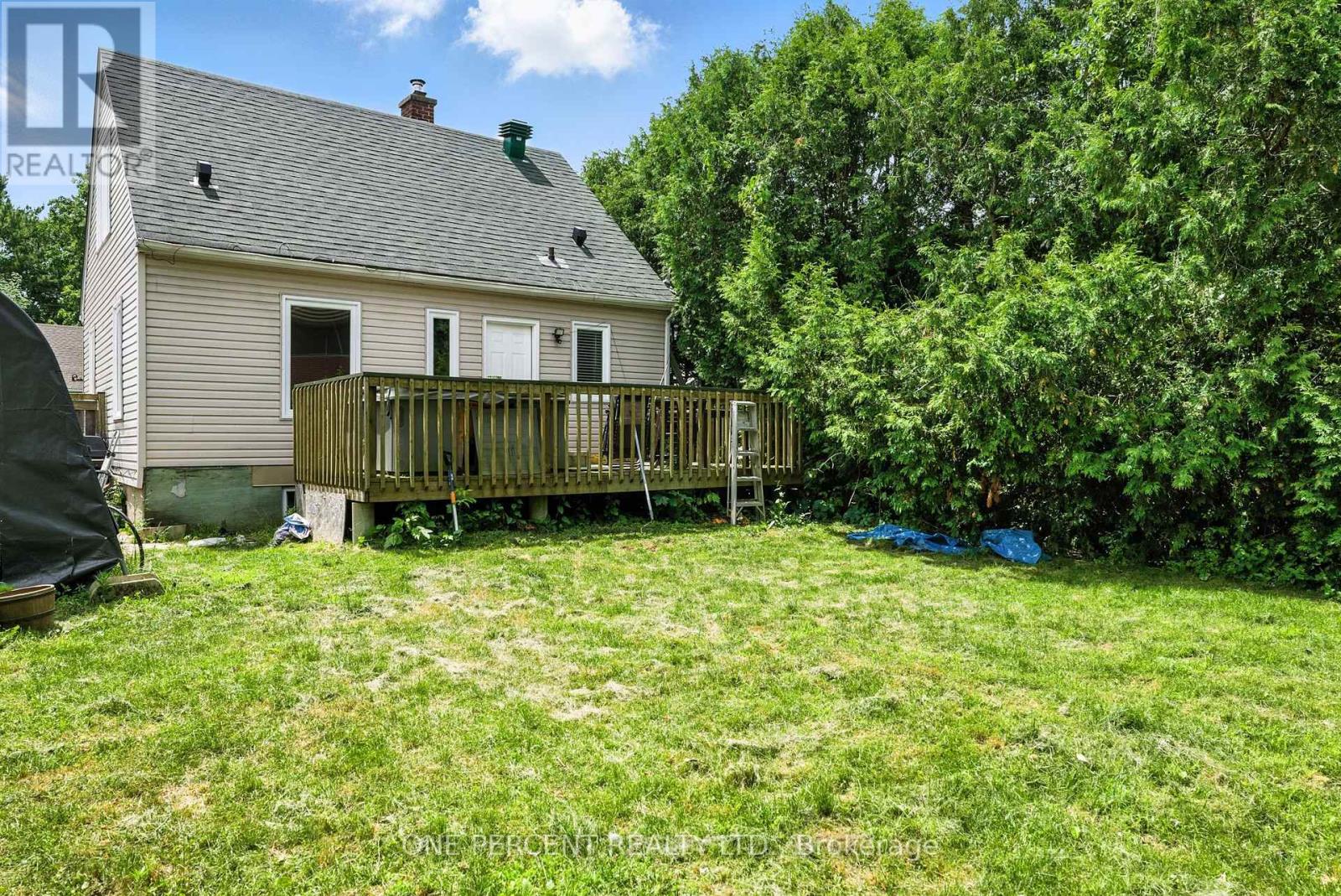 Photo 24 of 284 Anna Avenue, Ottawa ON