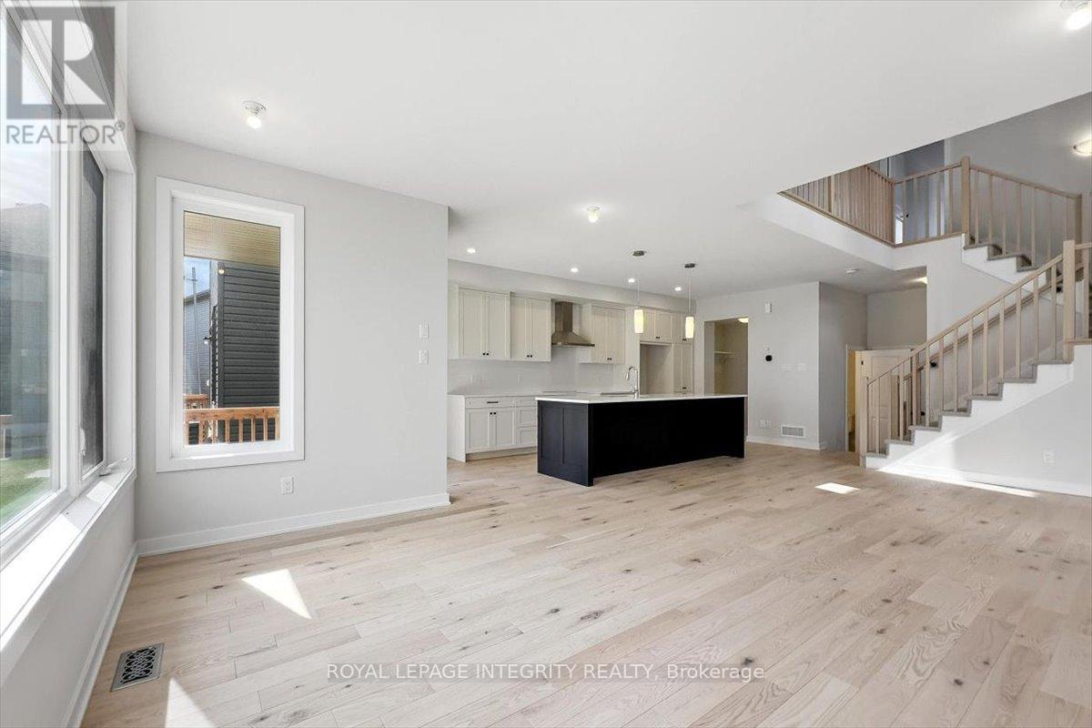 Photo 10 of 217 Massalia Crescent, Ottawa ON