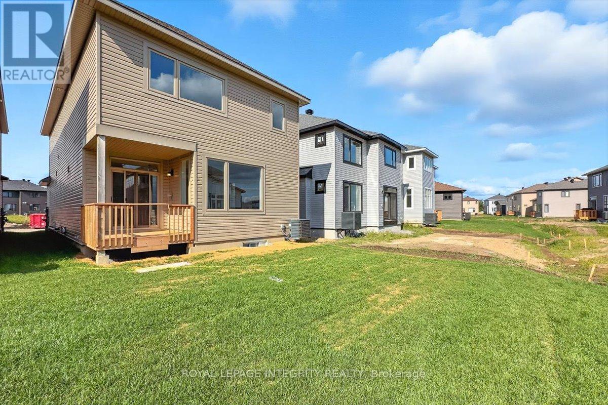 Photo 34 of 217 Massalia Crescent, Ottawa ON