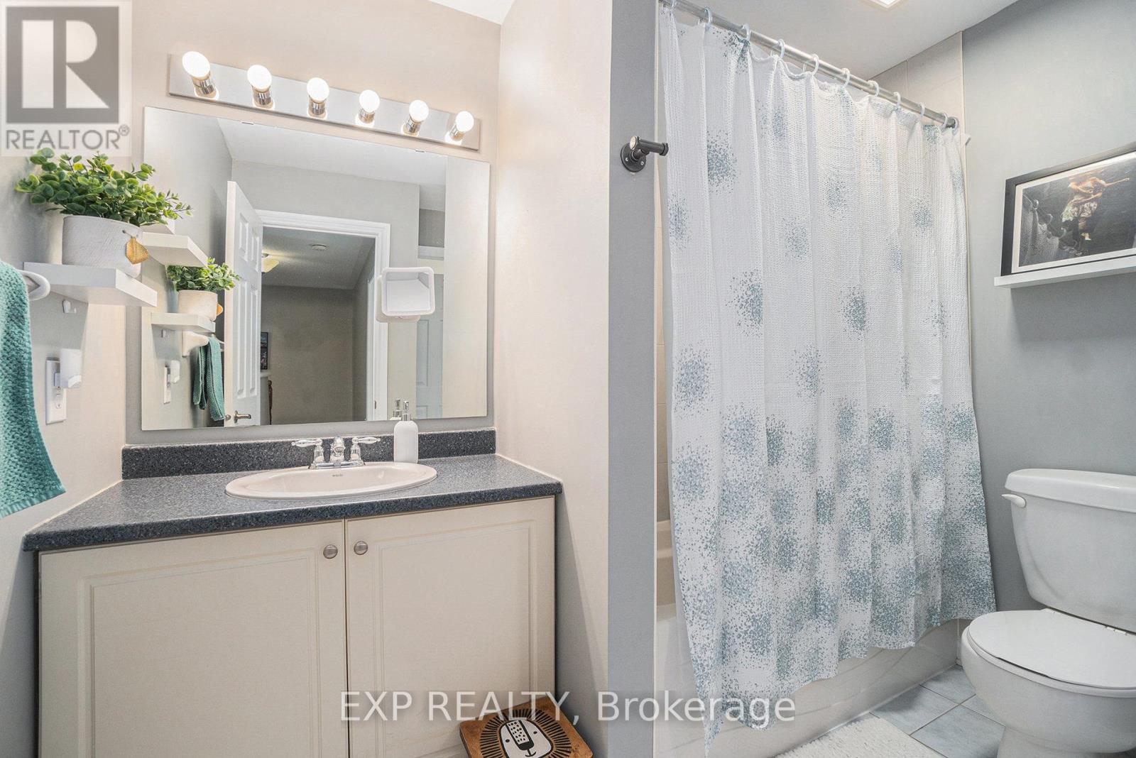 Photo 14 of 502 Rosehill Avenue, Ottawa ON