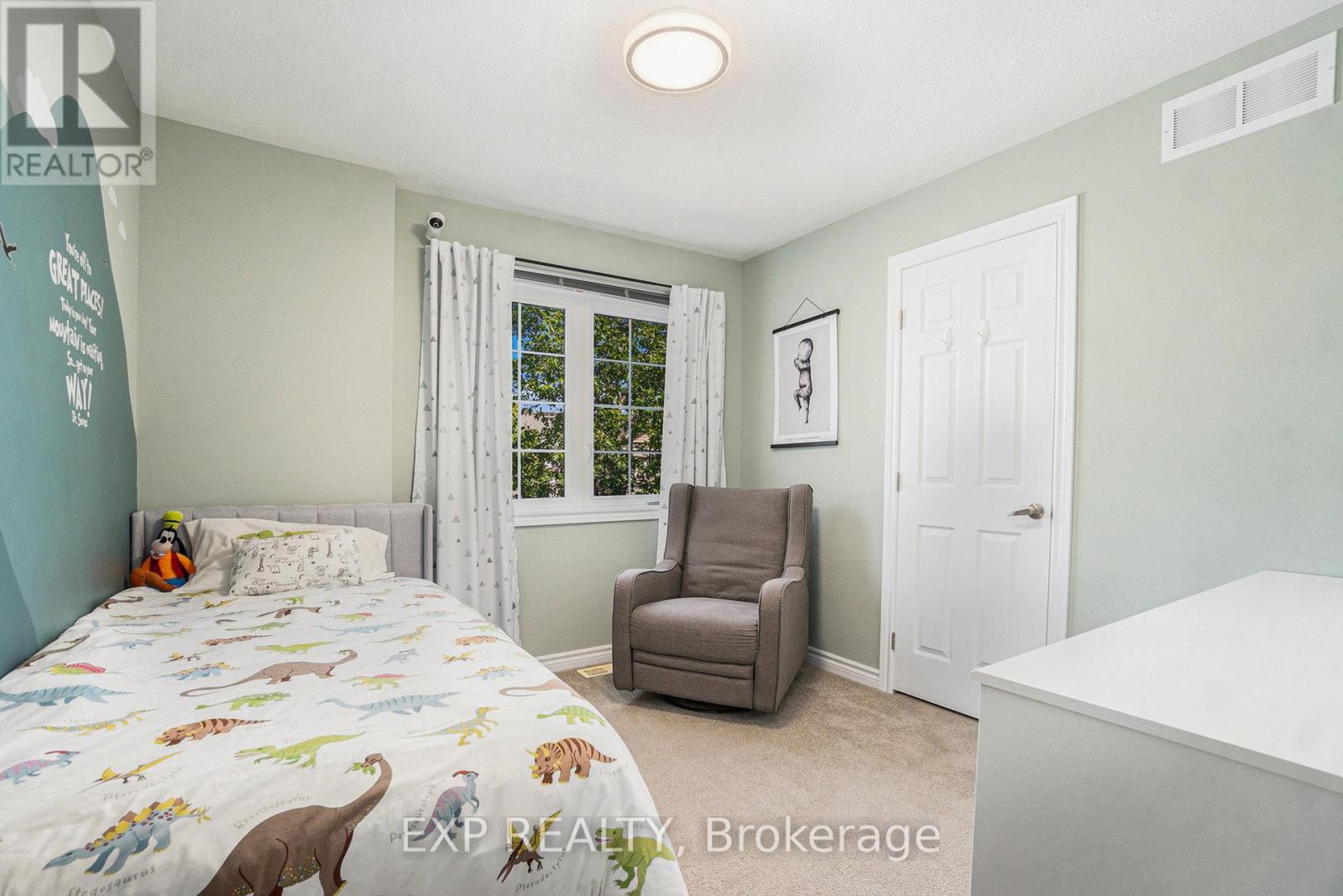 Photo 15 of 502 Rosehill Avenue, Ottawa ON