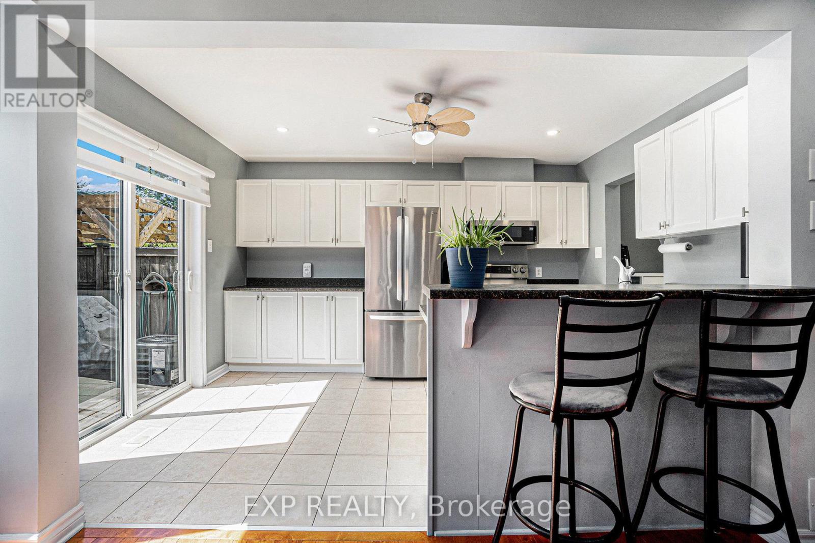 Photo 7 of 502 Rosehill Avenue, Ottawa ON