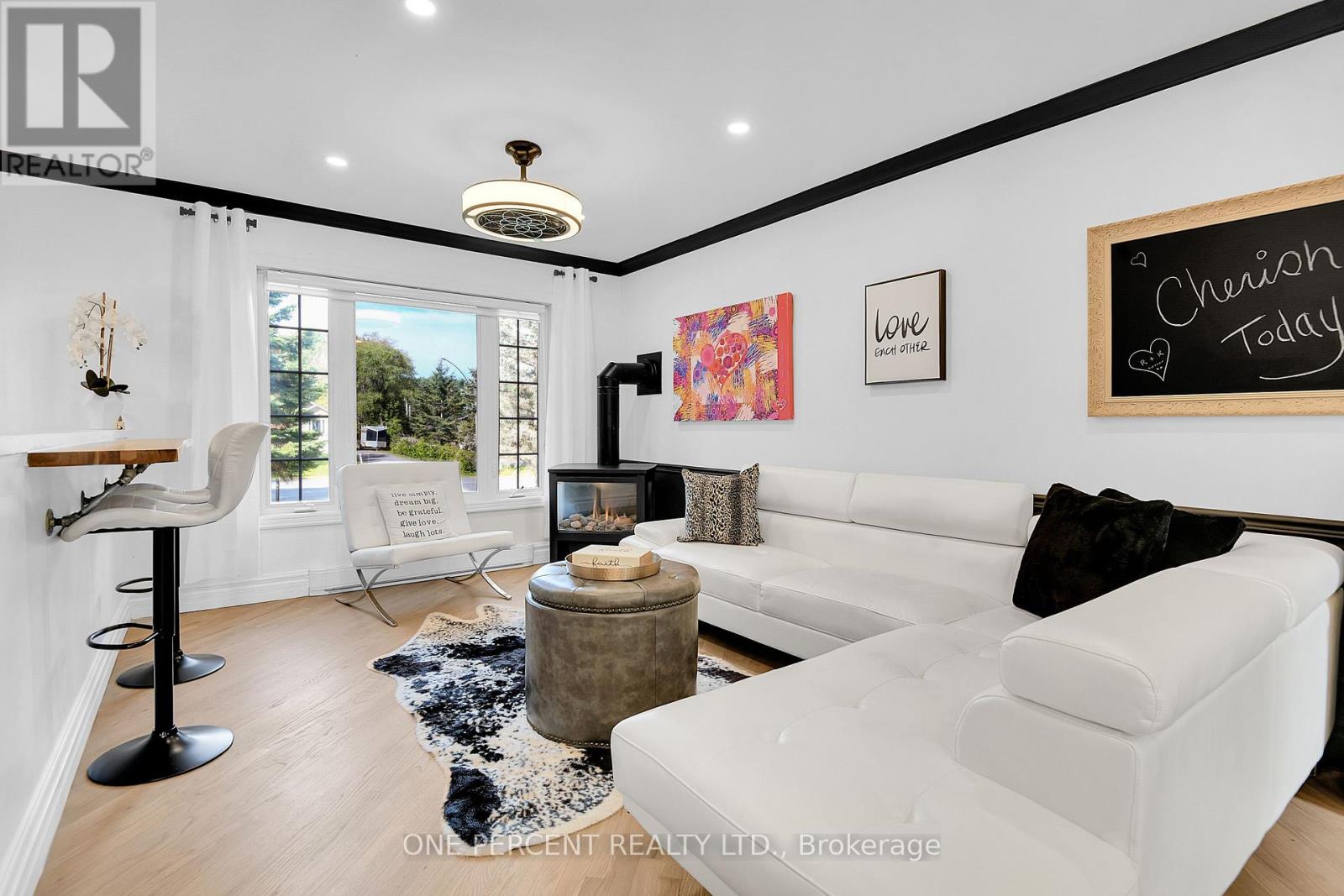 Photo 9 of 1133 Hemlock Street, Clarencerockland ON