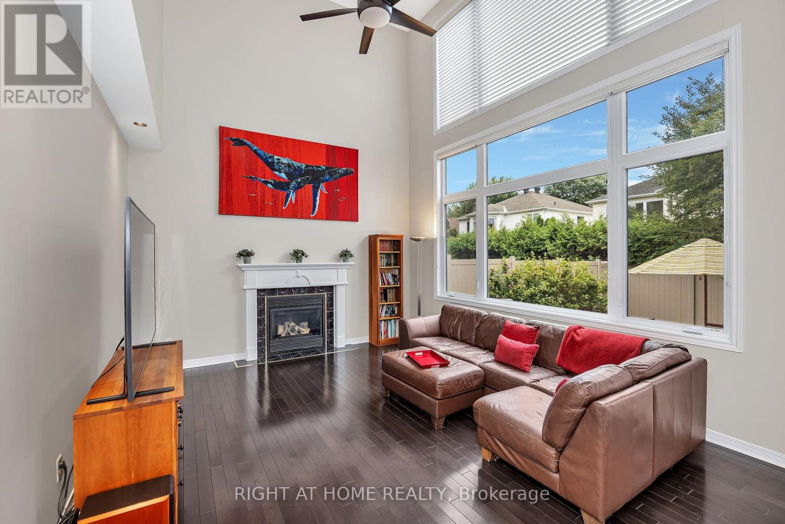 Photo 13 of 3727 Mountain Meadows Crescent, Ottawa ON