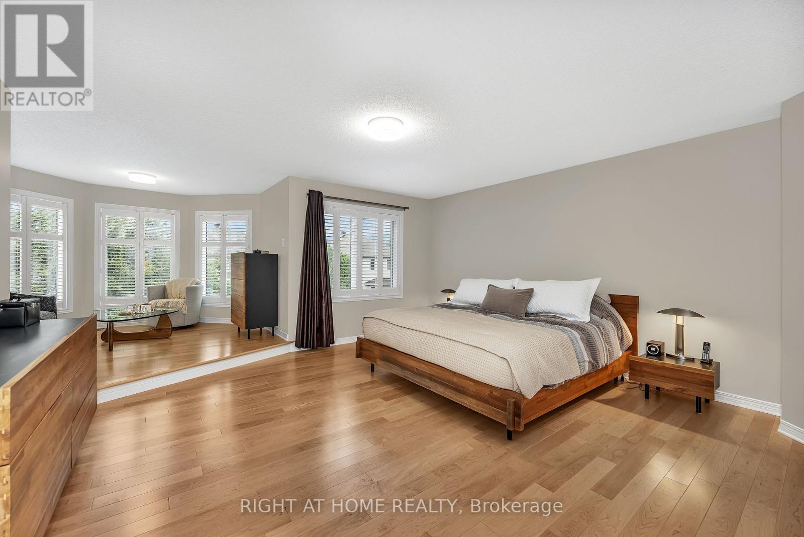 Photo 22 of 3727 Mountain Meadows Crescent, Ottawa ON
