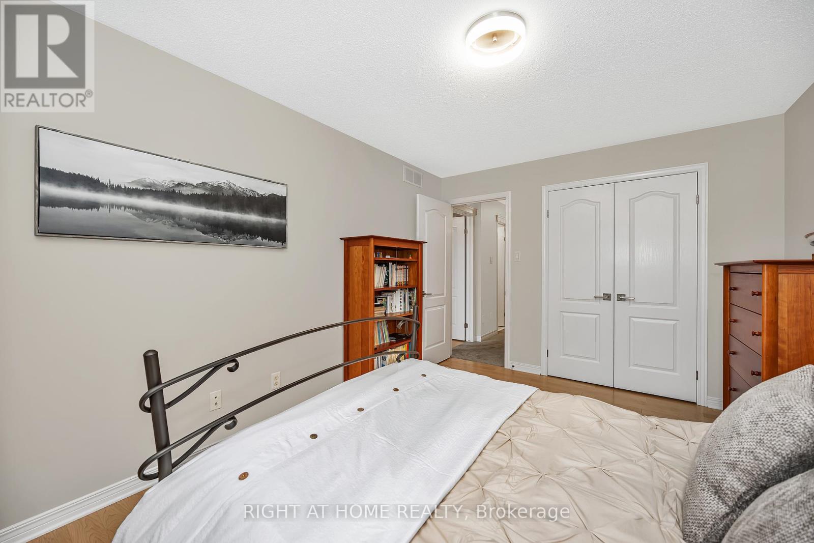 Photo 28 of 3727 Mountain Meadows Crescent, Ottawa ON