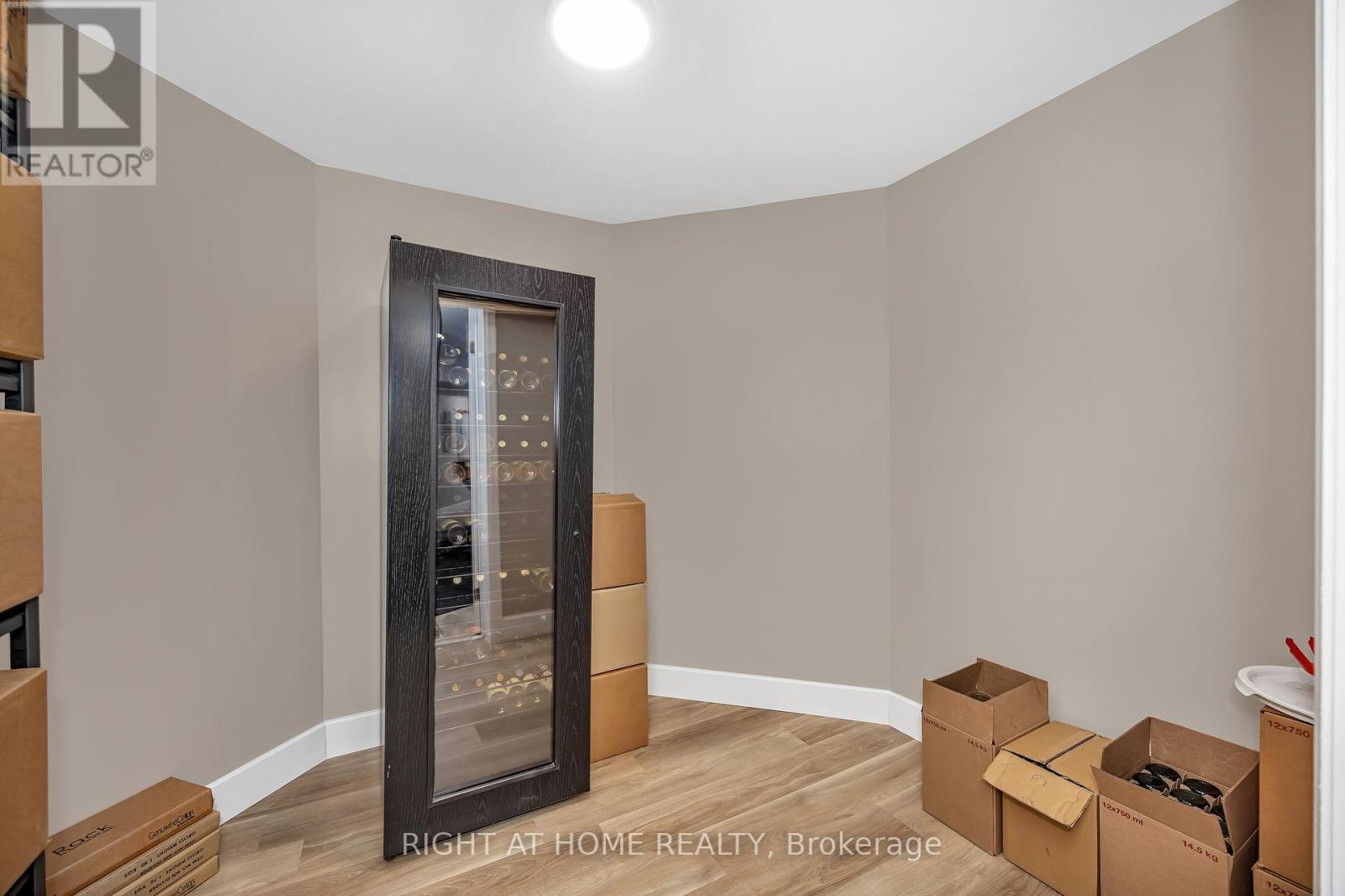 Photo 41 of 3727 Mountain Meadows Crescent, Ottawa ON