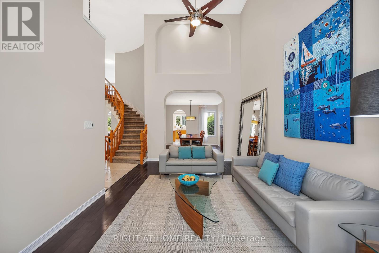 Photo 6 of 3727 Mountain Meadows Crescent, Ottawa ON
