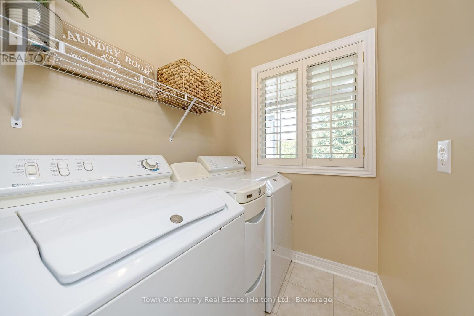 Photo 19 of 330 Centennial Forest Drive, Milton ON