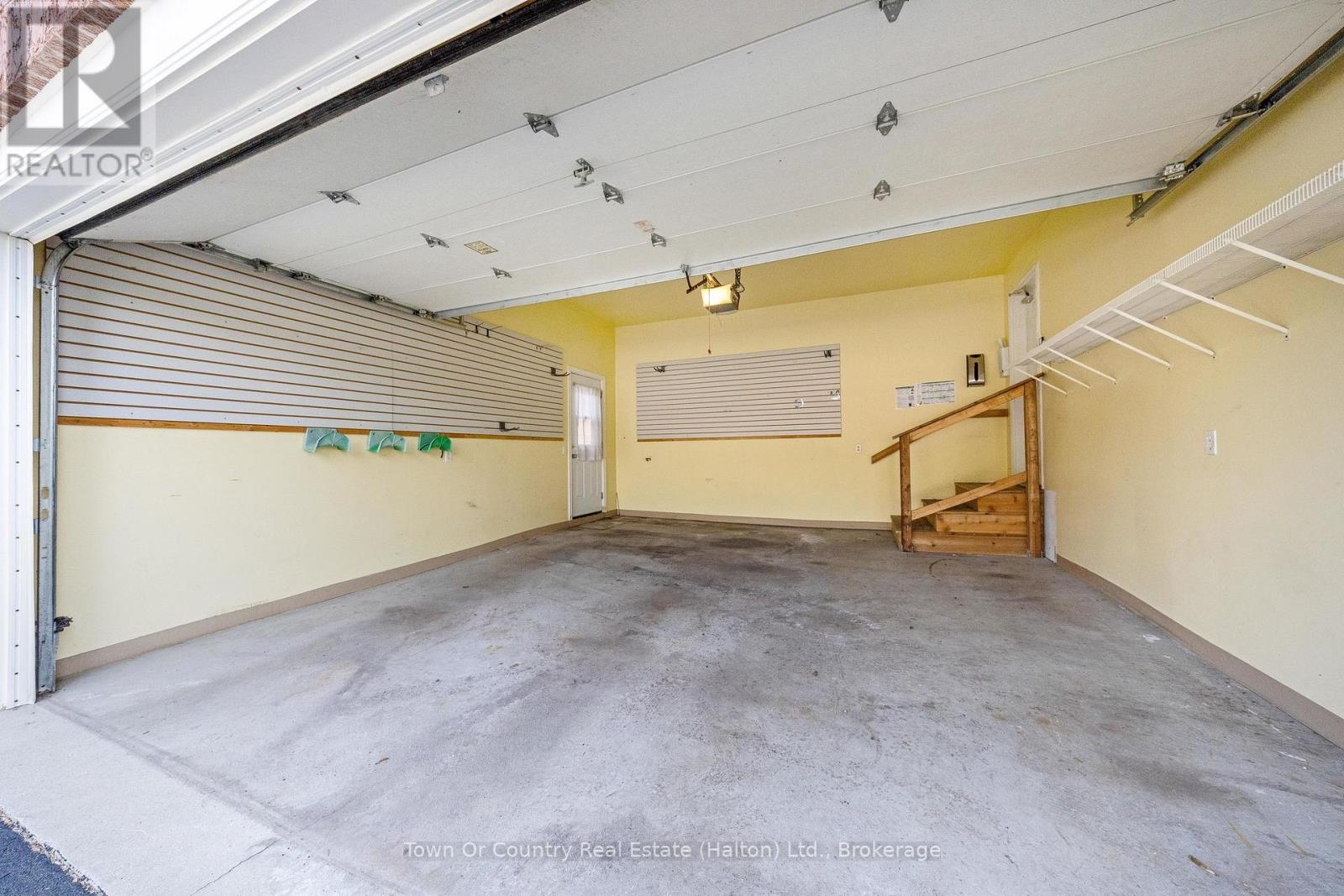 Photo 29 of 330 Centennial Forest Drive, Milton ON