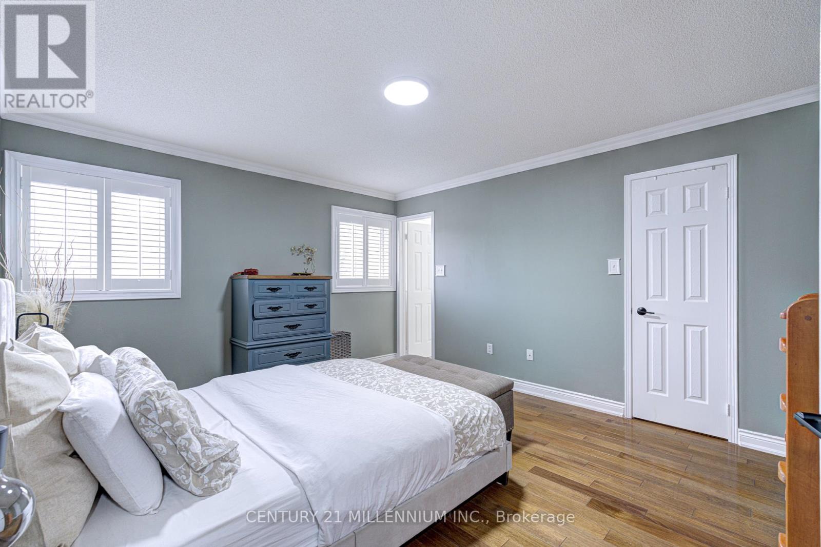 Photo 17 of 26 Suncrest Drive, Brampton ON