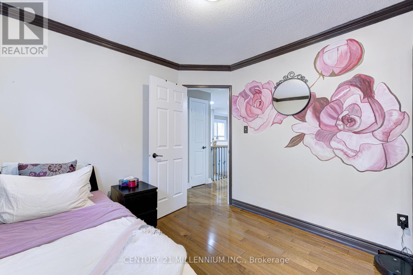Photo 22 of 26 Suncrest Drive, Brampton ON
