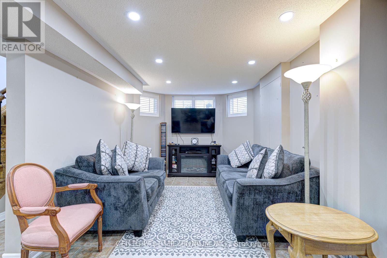 Photo 34 of 26 Suncrest Drive, Brampton ON