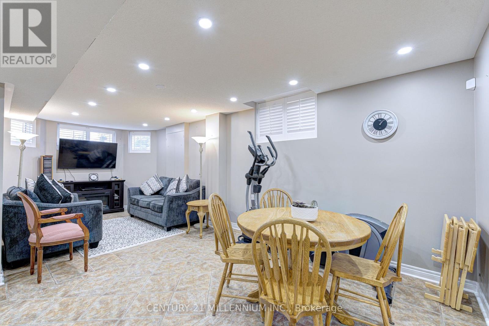 Photo 37 of 26 Suncrest Drive, Brampton ON