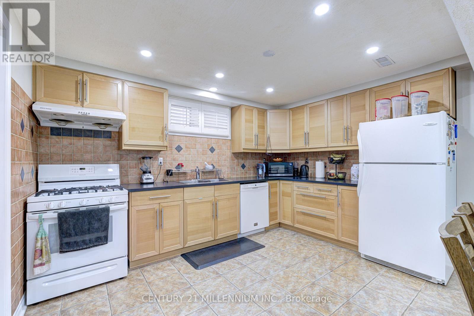 Photo 39 of 26 Suncrest Drive, Brampton ON