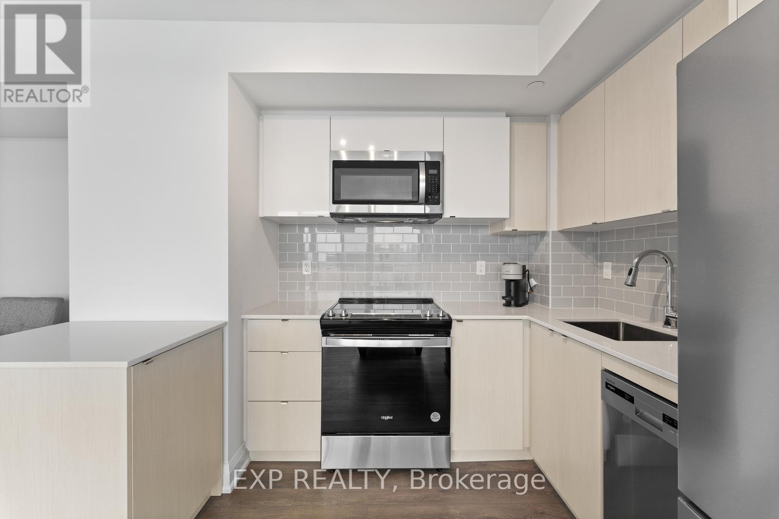 Photo 5 of 1205 1461 Lawrence Avenue W, Toronto ON