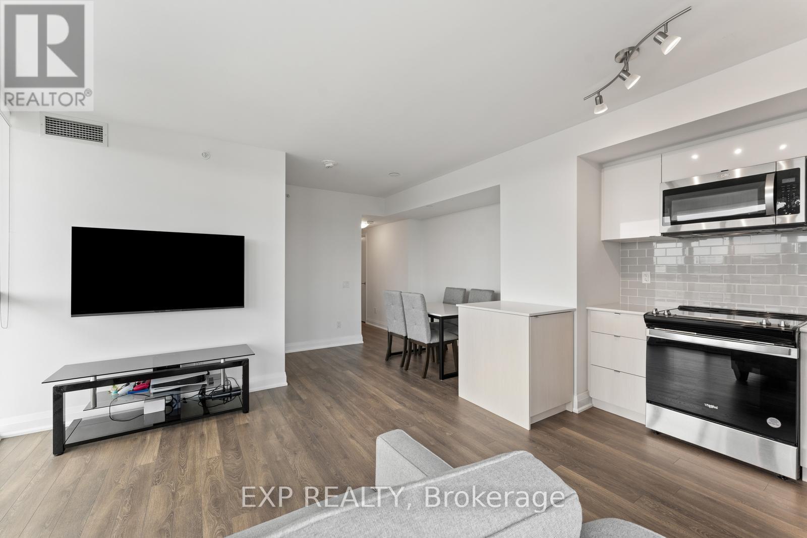 Photo 6 of 1205 1461 Lawrence Avenue W, Toronto ON