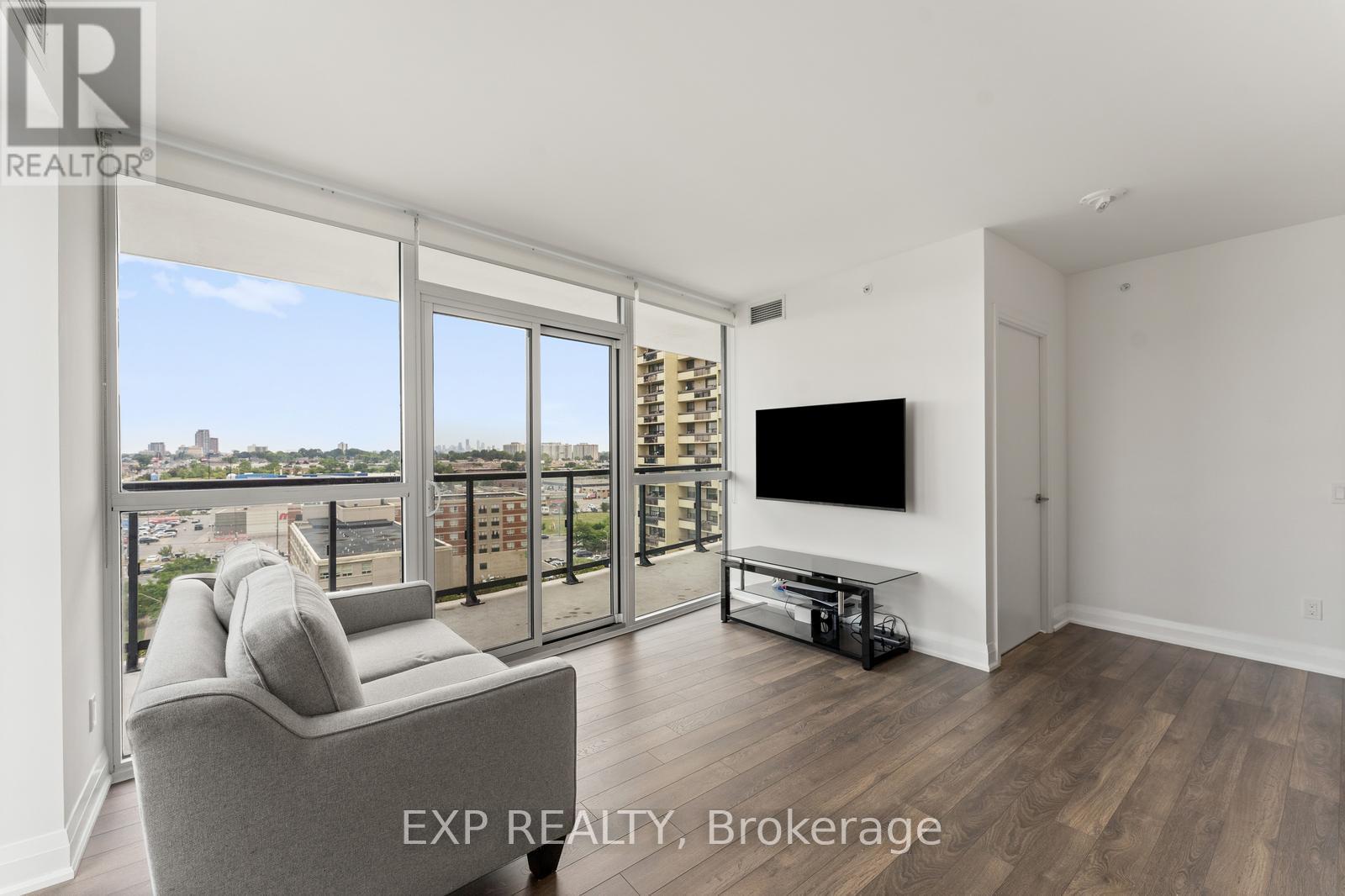 Photo 7 of 1205 1461 Lawrence Avenue W, Toronto ON