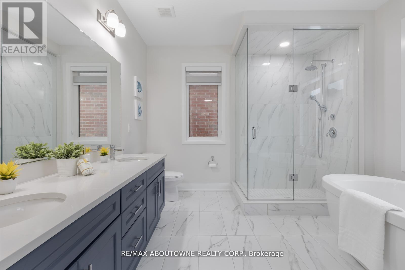 Photo 24 of 3114 Travertine Drive, Oakville ON